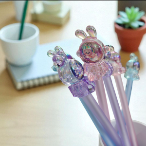 روان نویس کریستالی آدم فضایی